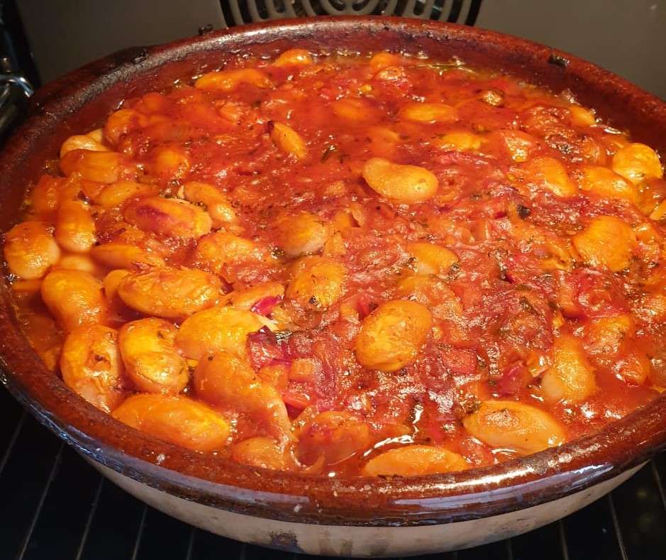 homemade fasulle plaqi, Albanian dish, white kidney beans with tomato. Drive me Foody