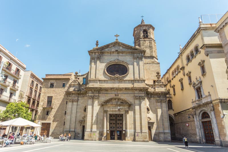 Barcelona, Spain: Basílica de la Mercé, fachada principal. Iglesia barroca italiana del s. XVIII en el Barrio gótico