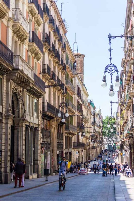 Barcelona, Cataluña, España: carrer Ferran, calle comercial del Barrio Gótico, ciudad vieja de Barcelona