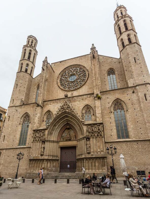Basílica de Santa María del Mar. Máximo exponente del gótico catalán en Barcelona