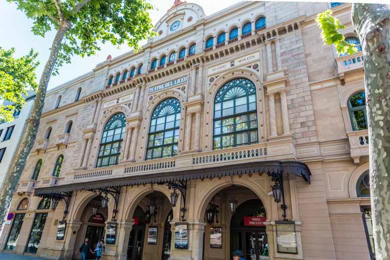 Barcelona, Cataluña, España: El Liceu de Barcelona, teatro de la ópera y símbolo cultural de Cataluña, en La Rambla