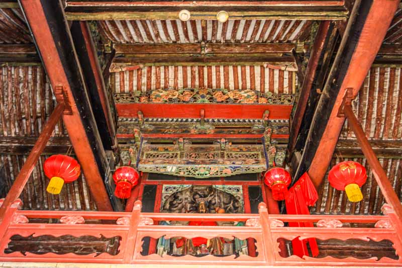 Painted wooden interior of Qingxu Guan Temple in Pingyao (Shanxi Province, China)