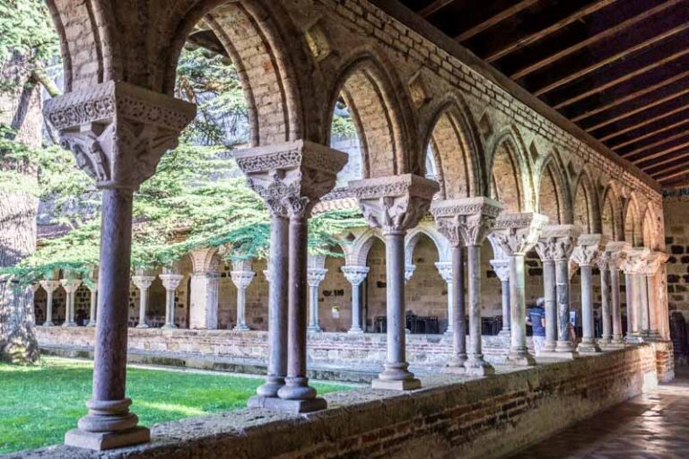 Moissac Abbey: the most beautiful Romanesque cloister in France - Drive ...