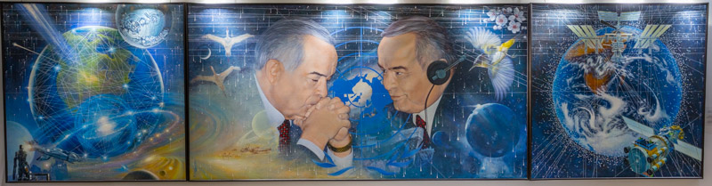 Cuadro futurista de Islom Karimov, primer presidente del Uzbekistán independiente, futurismo realismo, culto a la persona