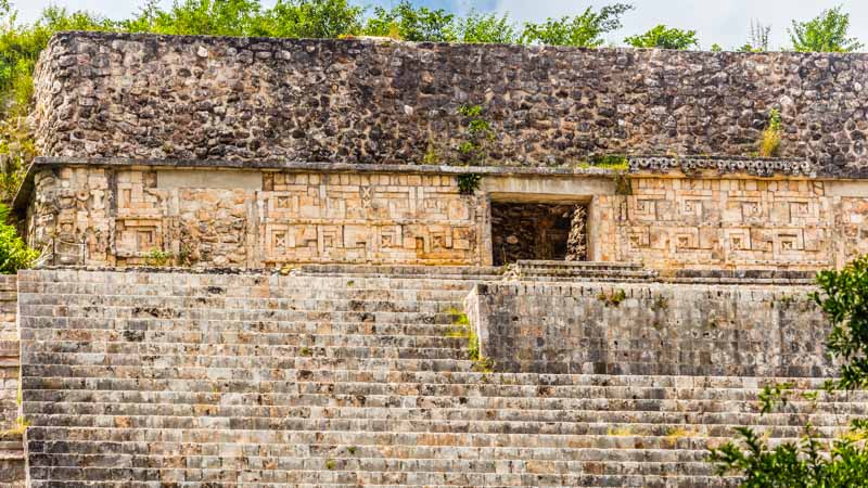Zona Arqueológica de Uxmal, Yucatán, México. Detalle de la Gran Pirámide