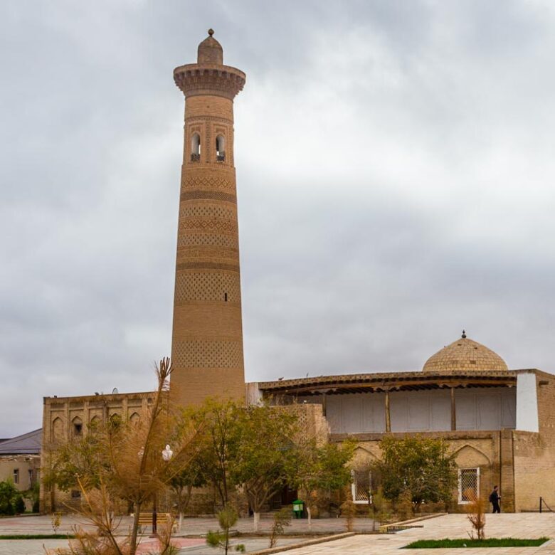 Khiva, Uzbekistán: Mezquita de Said Niyoz Shalikerabay. Antigua mezquita todavía activa activa.
