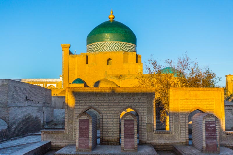Khiva, Uzbekistán: Mausoleo de Pahlavan Mahmud, donde se enterraron los khanes de la dinastía Qungrat