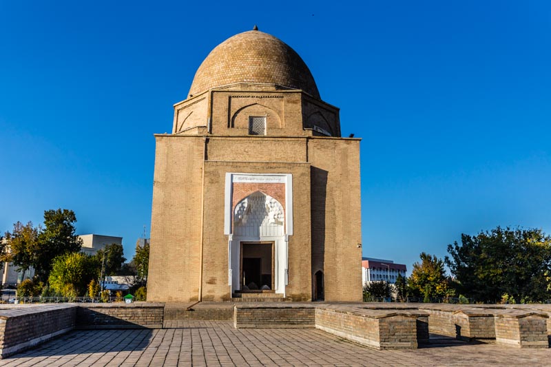 Mausoleo Ruhobod, mausoleo de ladrillo construido en 1380 en Samarcanda, Uzbekistán