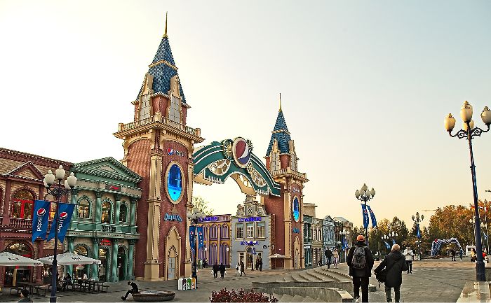 Tashkent, Uzbekistán: Magic City, centro comercial al aire libre inspirado en ciudades europeas cerca del Parque Alisher Navoi